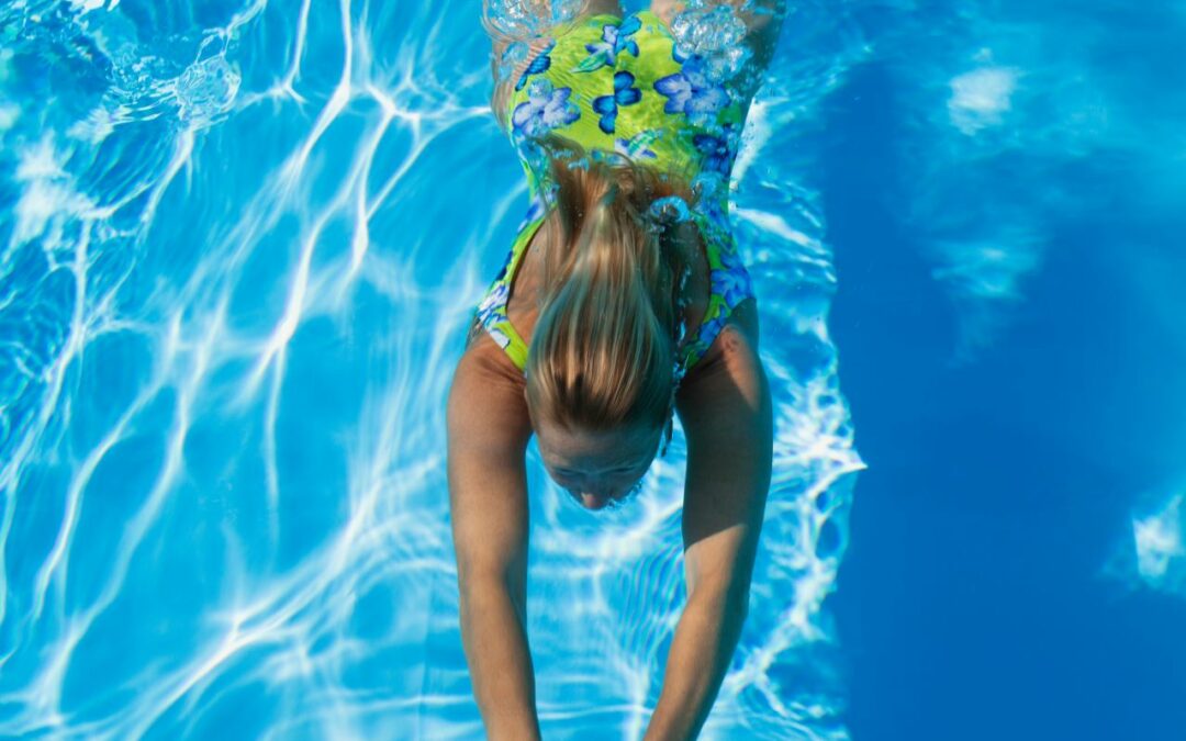 Neurodermitis & Schwimmen: Wissenswertes für unbeschwerten Badespaß im Sommer