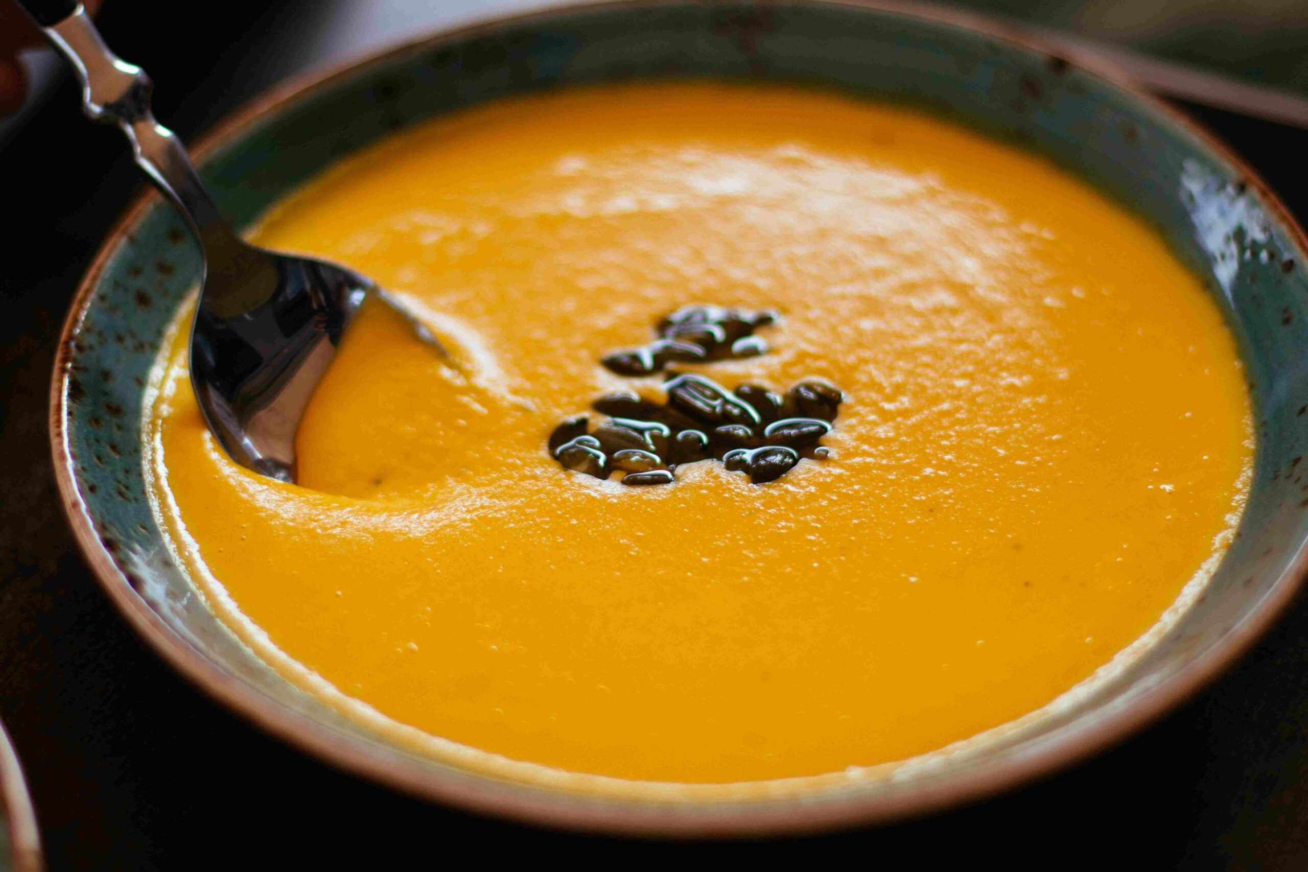 psoriasis ratgeber alltag hautfreundliche rezepte kuerbissuppe