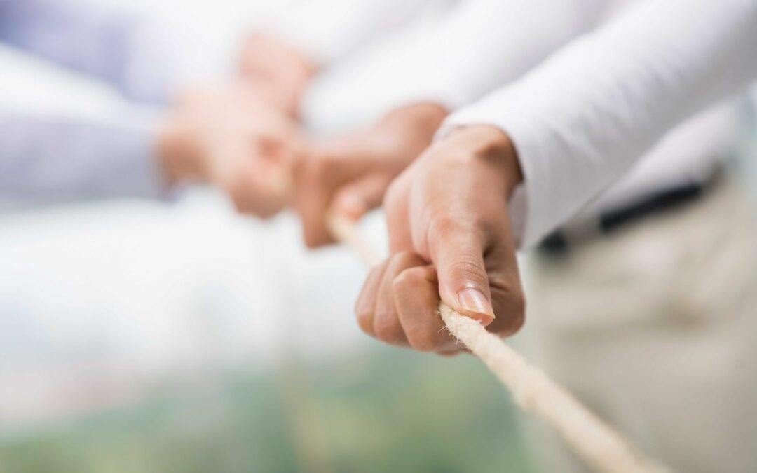 Psoriasis: Wie Angehörige und Freunde Betroffene unterstützen können – Tipps für den Alltag